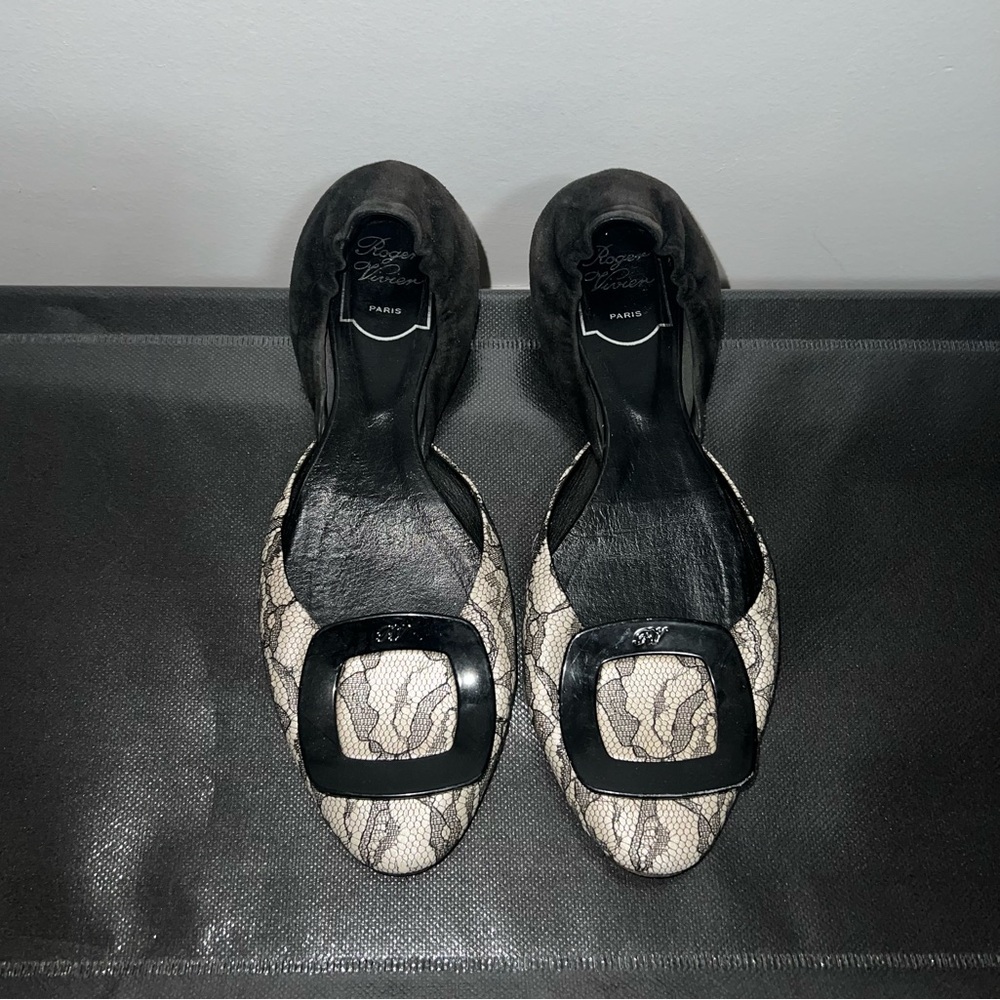 Roger Vivier Lace Black Buckle Ballet Flats